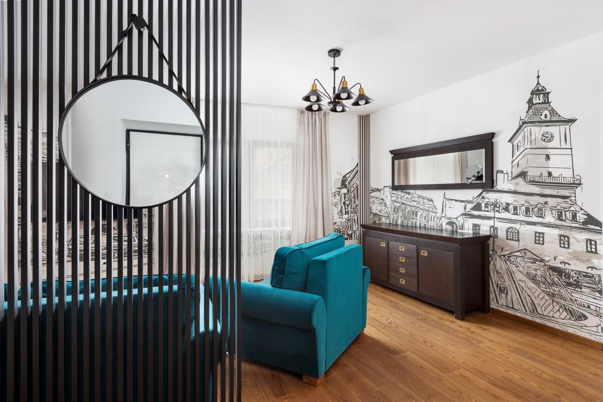 Peak Aparthotel - Old Town - By Cityhost Braşov Exterior foto